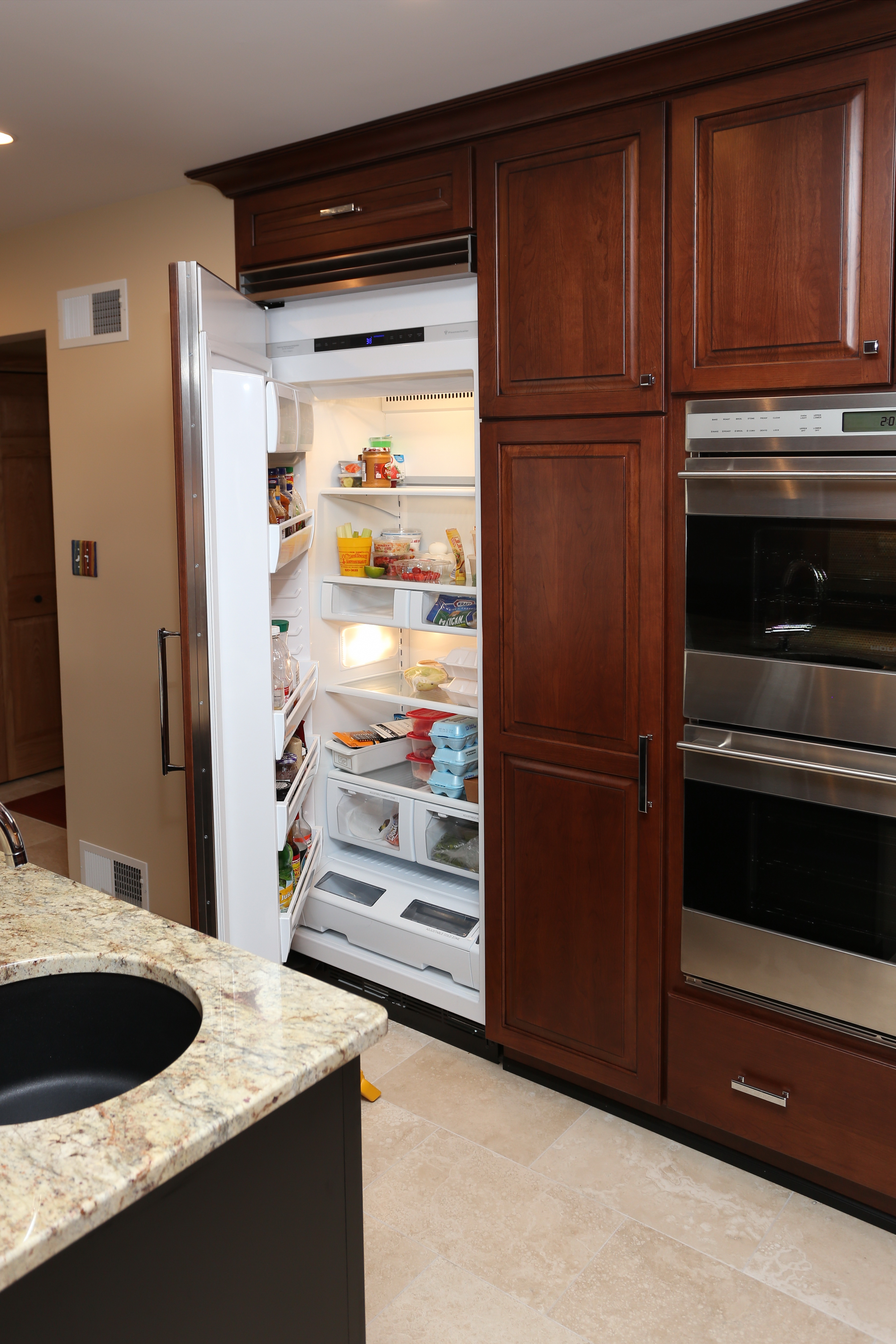  kitchen cabinet fridge